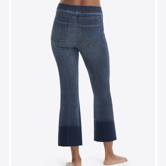 Spanx cropped flare jeans denim medium wash xs NEW - Picture 3 of 16